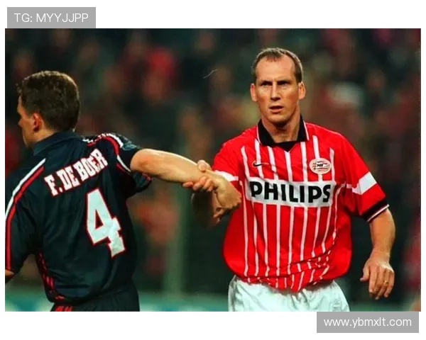 24岁范德芬边路狂飙如入无人之境展现中卫惊人速度与技术