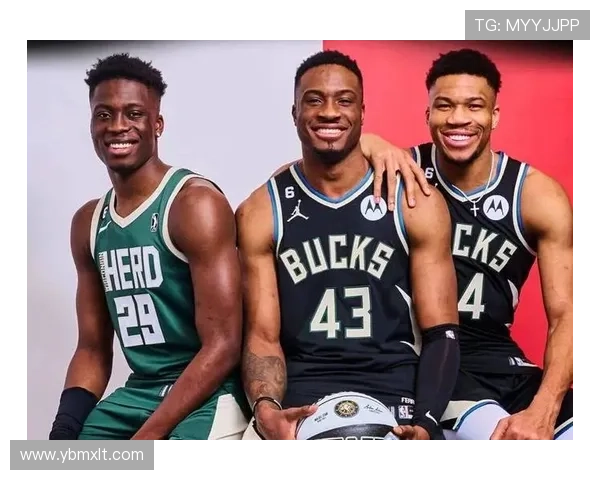 雄鹿队迎来新篇章亚历克斯阿德托昆博签约双向合同成兄弟团聚新里程碑